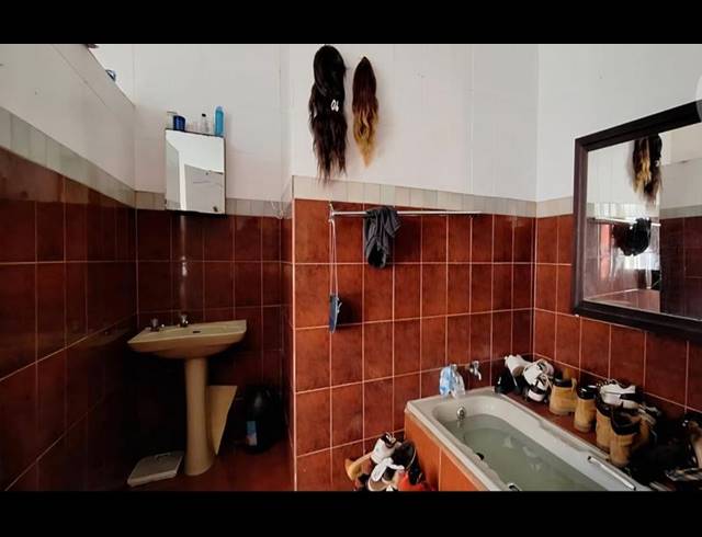 5 BEDROOM HOUSE FOR SALE IN KENSINGTON